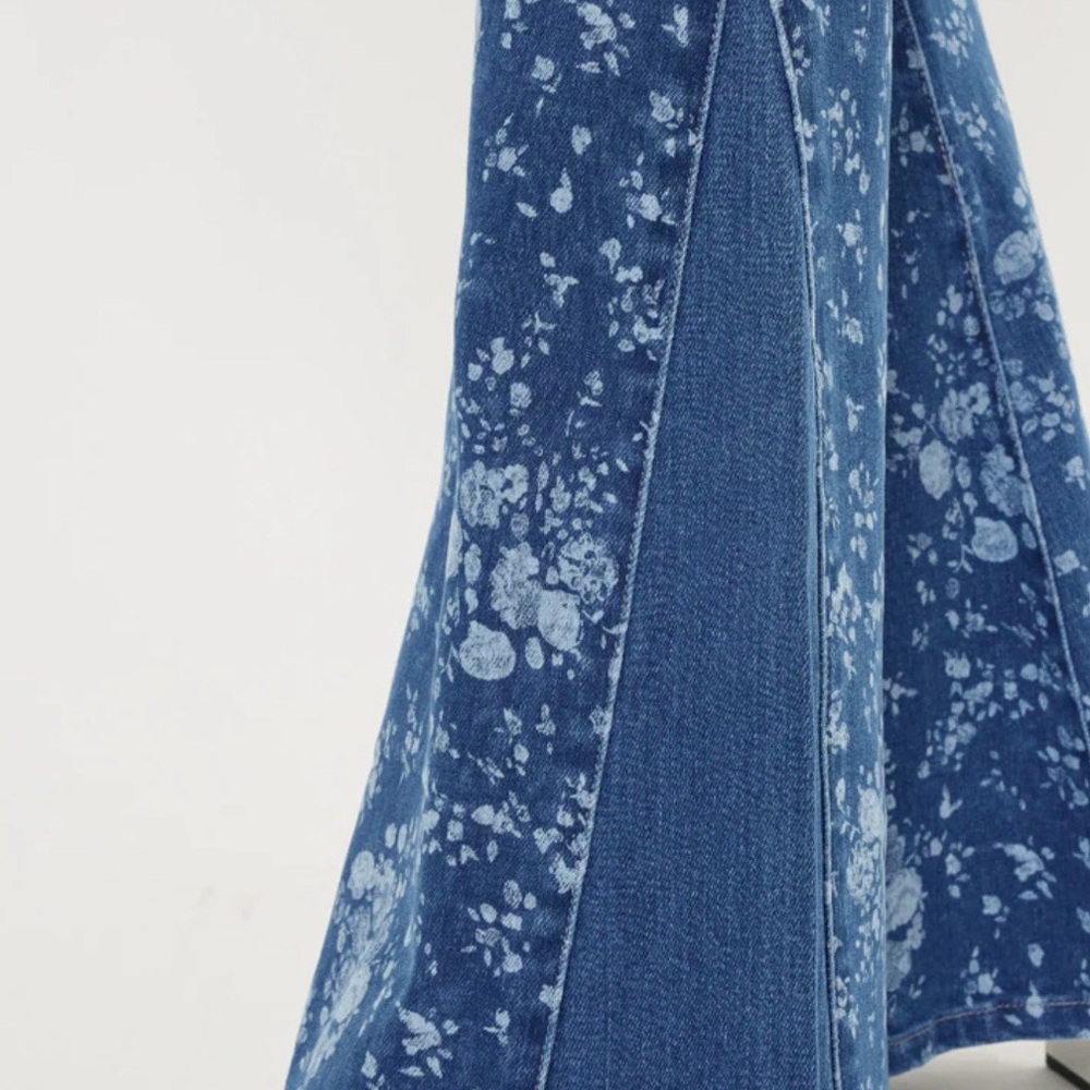 KanCan Tyler High Rise Super Flare Floral Print Jeans. Brand new with tags. - Picture 4 of 5